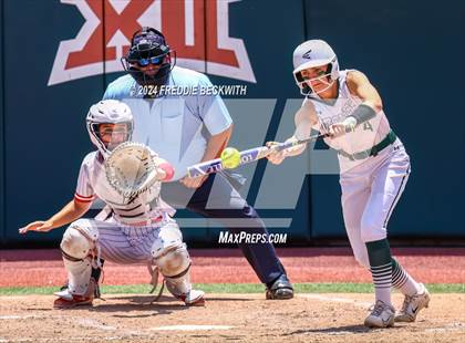 Thumbnail 3 in Neches vs. Hermleigh (UIL 1A Softball Semifinal) photogallery.