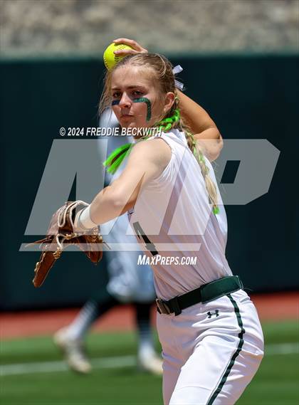 Thumbnail 1 in Neches vs. Hermleigh (UIL 1A Softball Semifinal) photogallery.