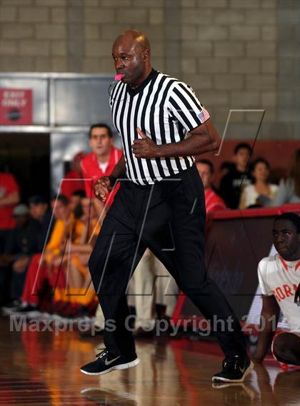 Thumbnail 2 in Bishop Gorman vs. Orange Lutheran (Nike Extravaganza) photogallery.