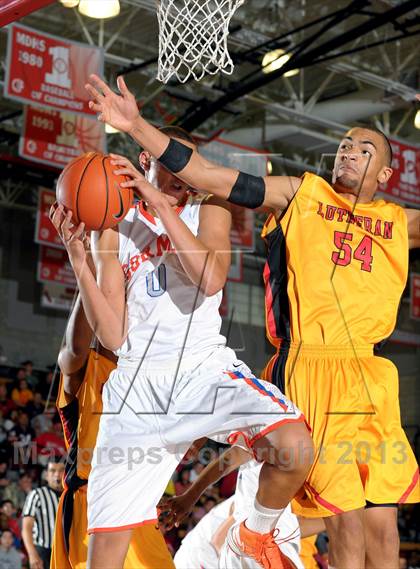 Thumbnail 3 in Bishop Gorman vs. Orange Lutheran (Nike Extravaganza) photogallery.