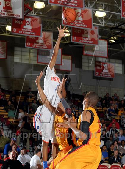 Thumbnail 3 in Bishop Gorman vs. Orange Lutheran (Nike Extravaganza) photogallery.