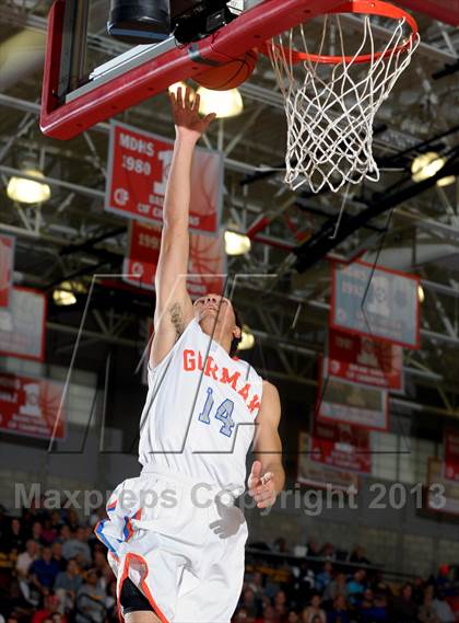 Thumbnail 2 in Bishop Gorman vs. Orange Lutheran (Nike Extravaganza) photogallery.