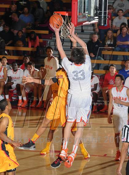 Thumbnail 1 in Bishop Gorman vs. Orange Lutheran (Nike Extravaganza) photogallery.