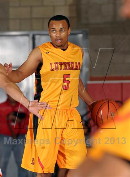 Thumbnail 1 in Bishop Gorman vs. Orange Lutheran (Nike Extravaganza) photogallery.