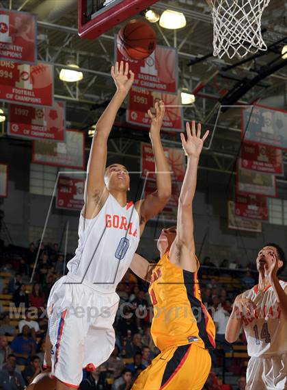 Thumbnail 2 in Bishop Gorman vs. Orange Lutheran (Nike Extravaganza) photogallery.