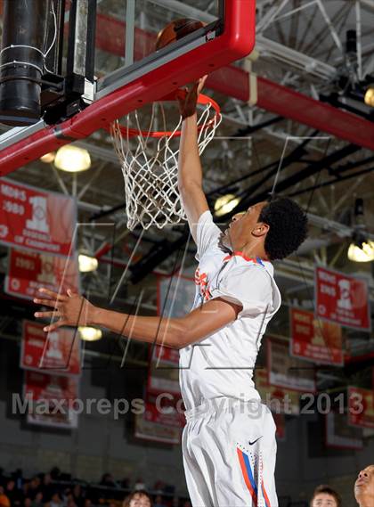 Thumbnail 1 in Bishop Gorman vs. Orange Lutheran (Nike Extravaganza) photogallery.