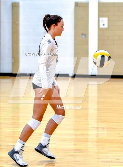Thumbnail 1 in Sumner Academy @ Shawnee Mission West photogallery.