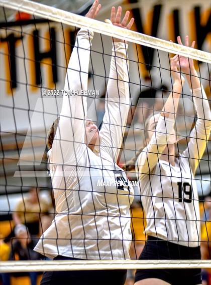 Thumbnail 1 in Sumner Academy @ Shawnee Mission West photogallery.
