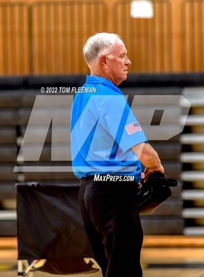 Thumbnail 1 in Sumner Academy @ Shawnee Mission West photogallery.