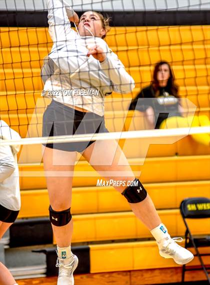 Thumbnail 1 in Sumner Academy @ Shawnee Mission West photogallery.