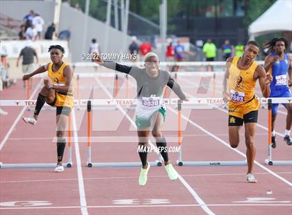 Thumbnail 3 in UIL 5A State Track Meet photogallery.