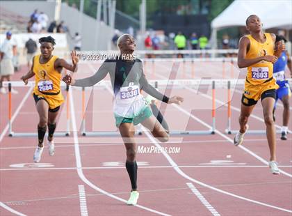 Thumbnail 1 in UIL 5A State Track Meet photogallery.