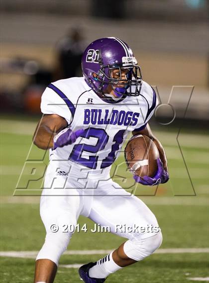 Thumbnail 3 in Everman @ Aledo photogallery.