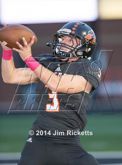 Thumbnail 1 in Everman @ Aledo photogallery.