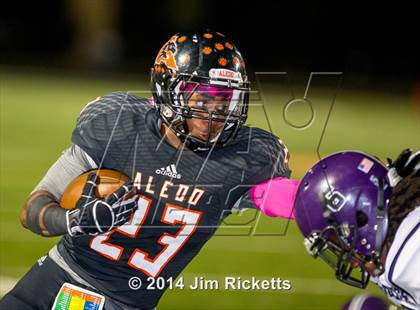 Thumbnail 2 in Everman @ Aledo photogallery.