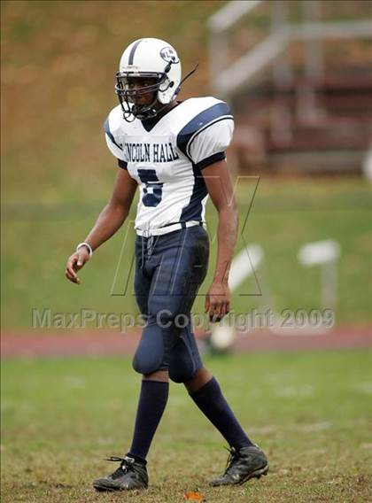 Thumbnail 1 in Lincoln Hall @ Albertus Magnus (Bowl Game) photogallery.