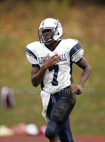 Thumbnail 3 in Lincoln Hall @ Albertus Magnus (Bowl Game) photogallery.
