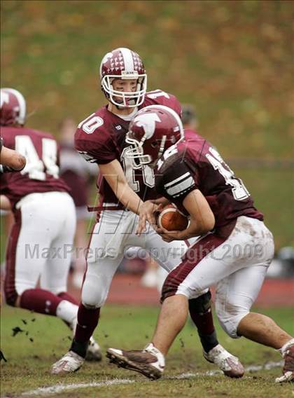 Thumbnail 3 in Lincoln Hall @ Albertus Magnus (Bowl Game) photogallery.