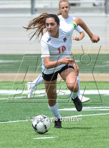Thumbnail 1 in Melissa vs Stephenville (UIL 4A Region 1 Semifinal) photogallery.