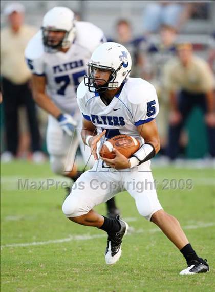 Thumbnail 2 in Second Baptist vs. St. Joseph photogallery.