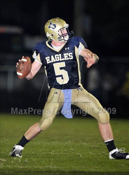 Thumbnail 2 in Second Baptist vs. St. Joseph photogallery.
