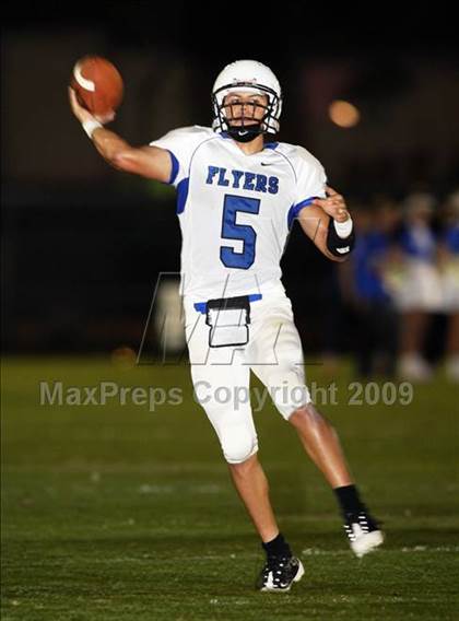 Thumbnail 2 in Second Baptist vs. St. Joseph photogallery.