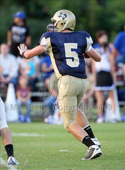 Thumbnail 2 in Second Baptist vs. St. Joseph photogallery.
