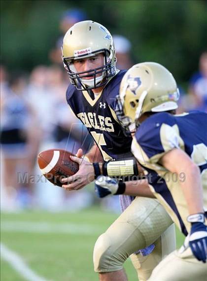Thumbnail 2 in Second Baptist vs. St. Joseph photogallery.