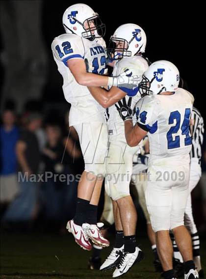 Thumbnail 2 in Second Baptist vs. St. Joseph photogallery.