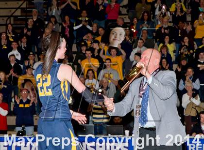 Thumbnail 1 in Bishop Kearney vs. Notre Dame (NYSPHSAA Class B Final) photogallery.