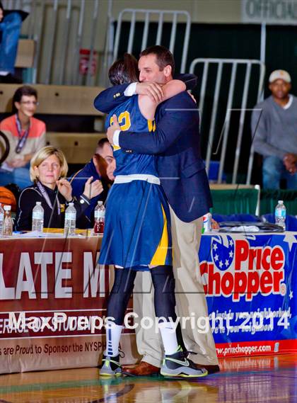 Thumbnail 2 in Bishop Kearney vs. Notre Dame (NYSPHSAA Class B Final) photogallery.
