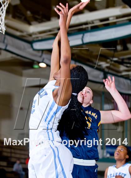 Thumbnail 1 in Bishop Kearney vs. Notre Dame (NYSPHSAA Class B Final) photogallery.