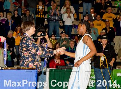Thumbnail 2 in Bishop Kearney vs. Notre Dame (NYSPHSAA Class B Final) photogallery.