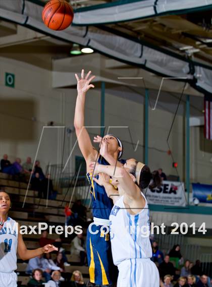 Thumbnail 2 in Bishop Kearney vs. Notre Dame (NYSPHSAA Class B Final) photogallery.