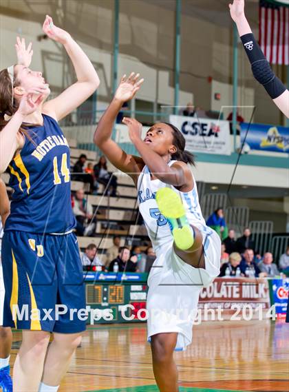 Thumbnail 3 in Bishop Kearney vs. Notre Dame (NYSPHSAA Class B Final) photogallery.