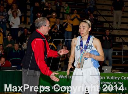 Thumbnail 1 in Bishop Kearney vs. Notre Dame (NYSPHSAA Class B Final) photogallery.