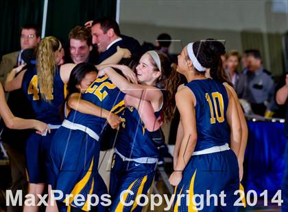 Thumbnail 2 in Bishop Kearney vs. Notre Dame (NYSPHSAA Class B Final) photogallery.