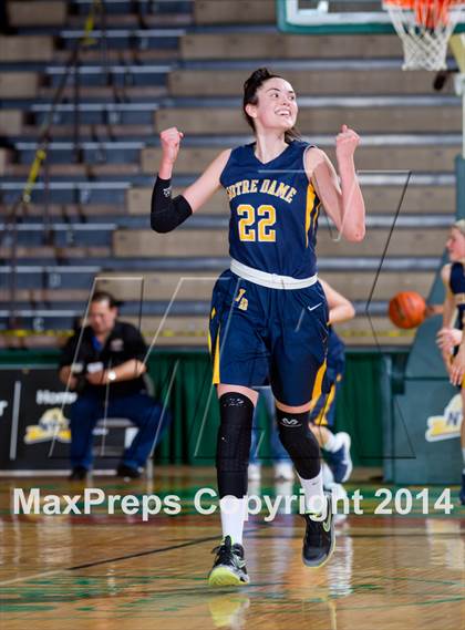 Thumbnail 3 in Bishop Kearney vs. Notre Dame (NYSPHSAA Class B Final) photogallery.