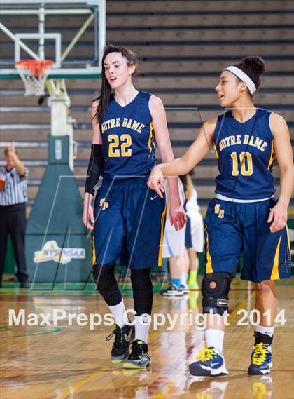 Thumbnail 2 in Bishop Kearney vs. Notre Dame (NYSPHSAA Class B Final) photogallery.