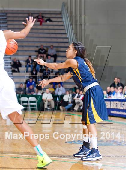 Thumbnail 1 in Bishop Kearney vs. Notre Dame (NYSPHSAA Class B Final) photogallery.
