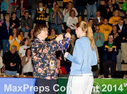 Thumbnail 3 in Bishop Kearney vs. Notre Dame (NYSPHSAA Class B Final) photogallery.