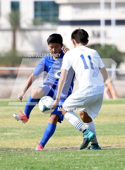 Thumbnail 2 in Sierra Vista vs Bishop Gorman photogallery.