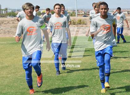 Thumbnail 2 in Sierra Vista vs Bishop Gorman photogallery.