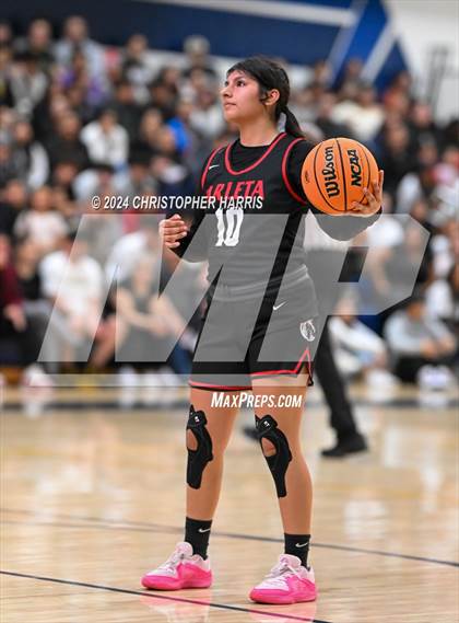 Thumbnail 2 in Arleta vs. Poly (CIF LAC Division 1 Final) photogallery.