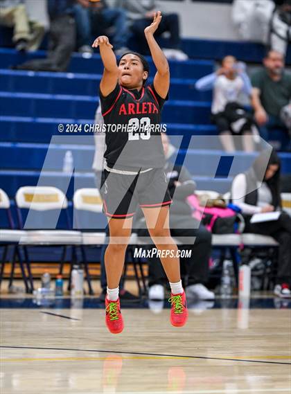 Thumbnail 1 in Arleta vs. Poly (CIF LAC Division 1 Final) photogallery.