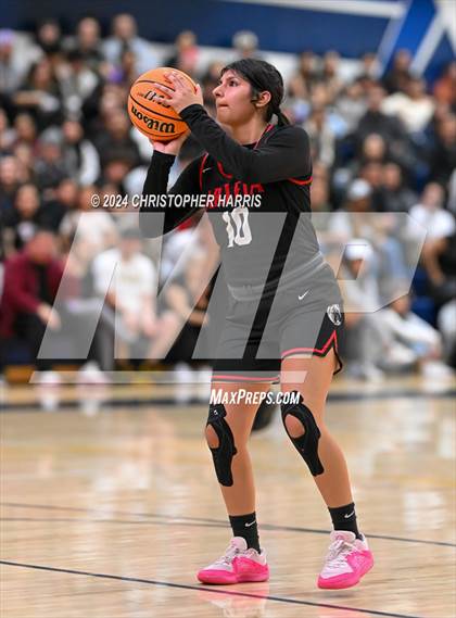 Thumbnail 3 in Arleta vs. Poly (CIF LAC Division 1 Final) photogallery.