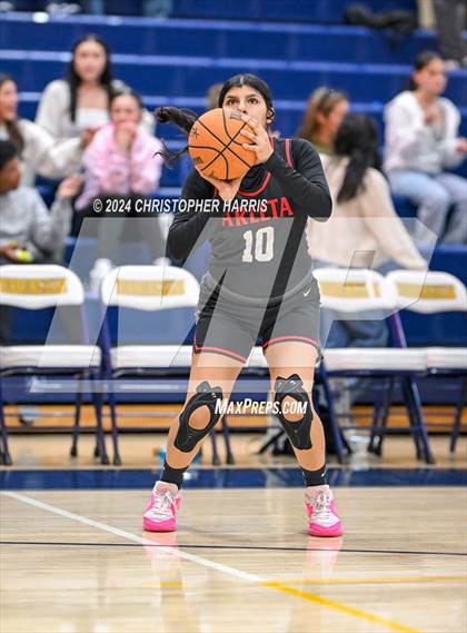 Thumbnail 2 in Arleta vs. Poly (CIF LAC Division 1 Final) photogallery.
