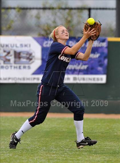Thumbnail 2 in Steele Canyon vs Mt. Carmel (CIF SDS D2 Final) photogallery.