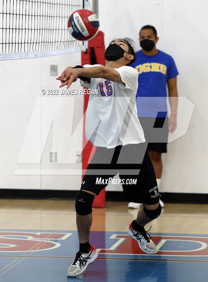 Thumbnail 1 in Independence @ Hillsdale (Days & Knights JV Tourney) photogallery.