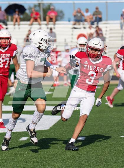Thumbnail 2 in Hico vs Santo (scrimmage) photogallery.